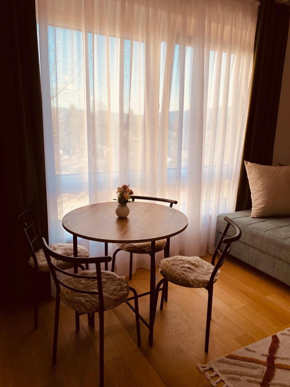 Bulevar B Apartment *