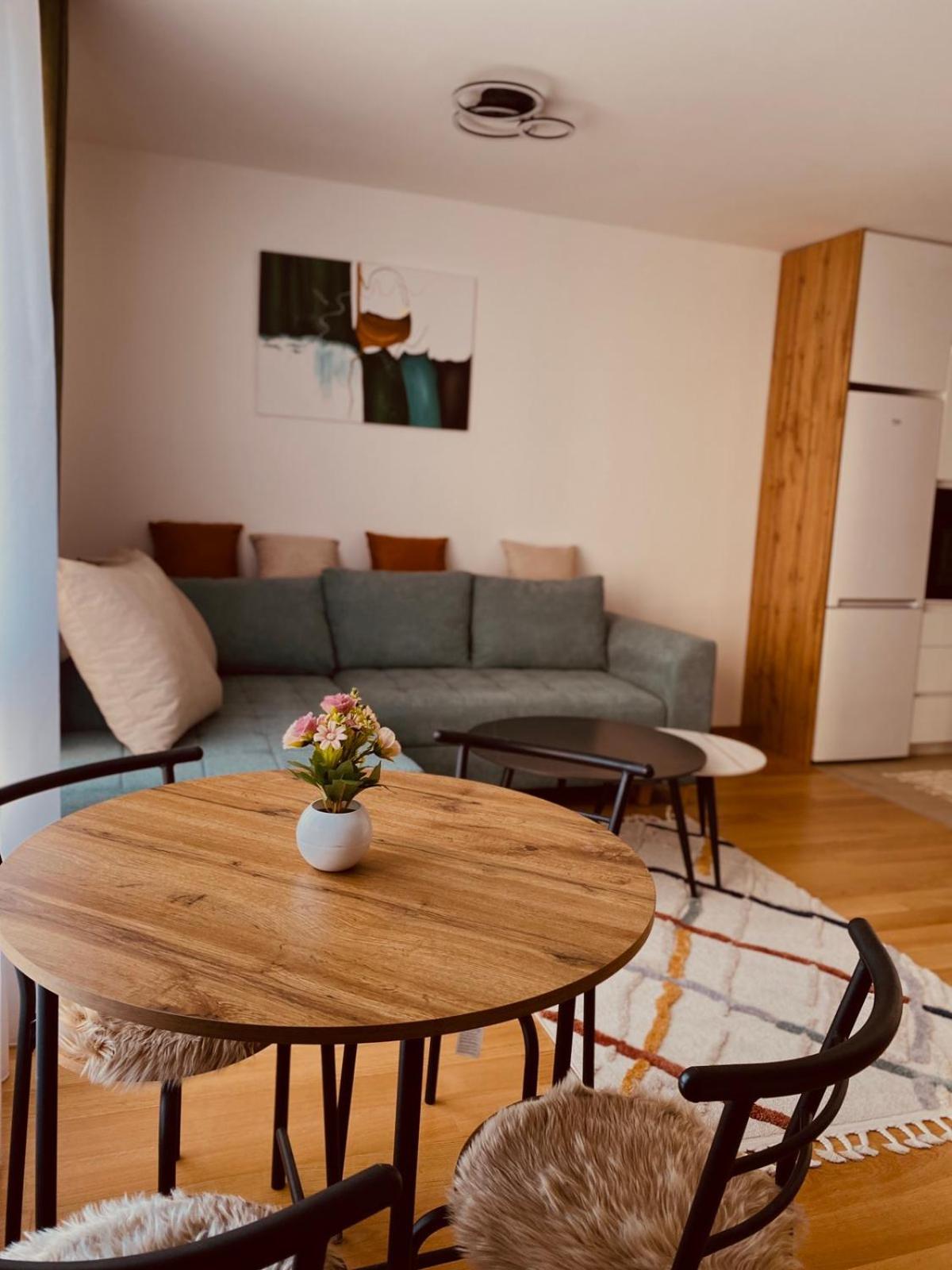 Bulevar B Apartment